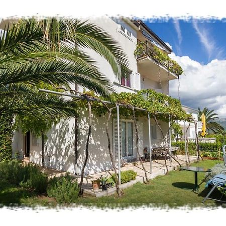 Hostel Oktarin Kaštela المظهر الخارجي الصورة