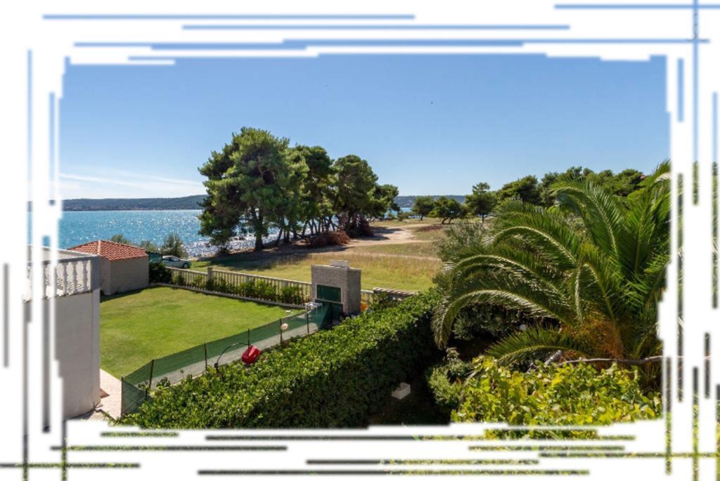Hostel Oktarin Kaštela الغرفة الصورة